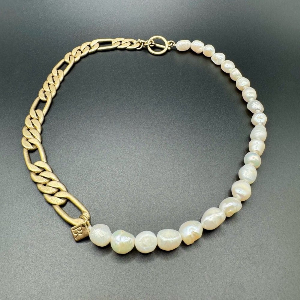 Timeless Banana Republic Necklace